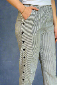 Buttoned Striped Pants Black