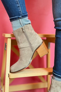 The Cameron - Grey Heeled Moto Chelsea Boot