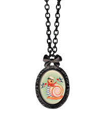 Snailor Victorian Oval Necklace