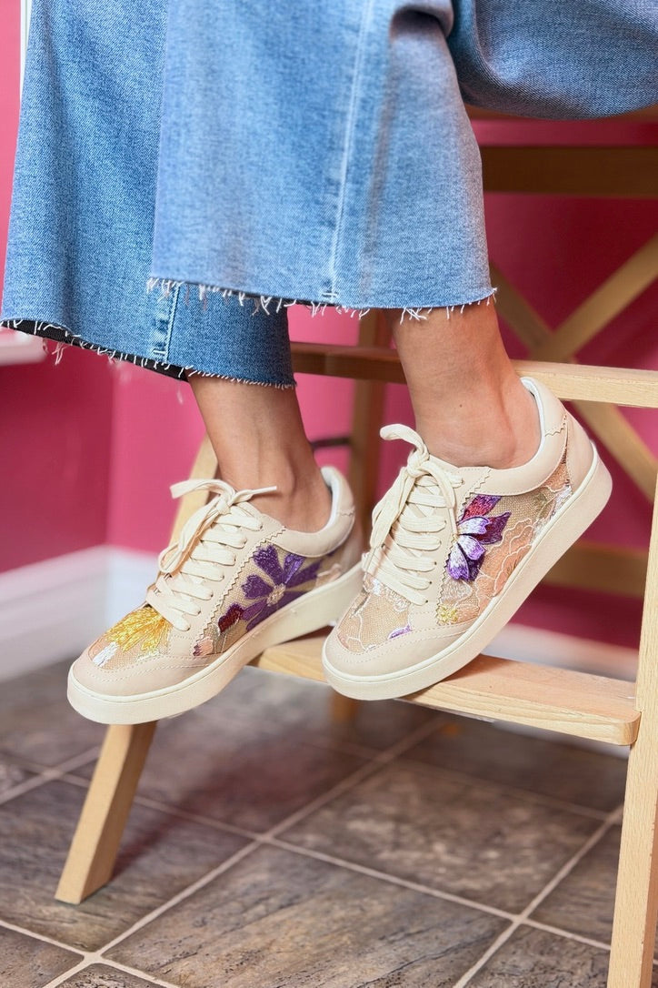 The Tammi - Light Grey Floral Applique Sneaker