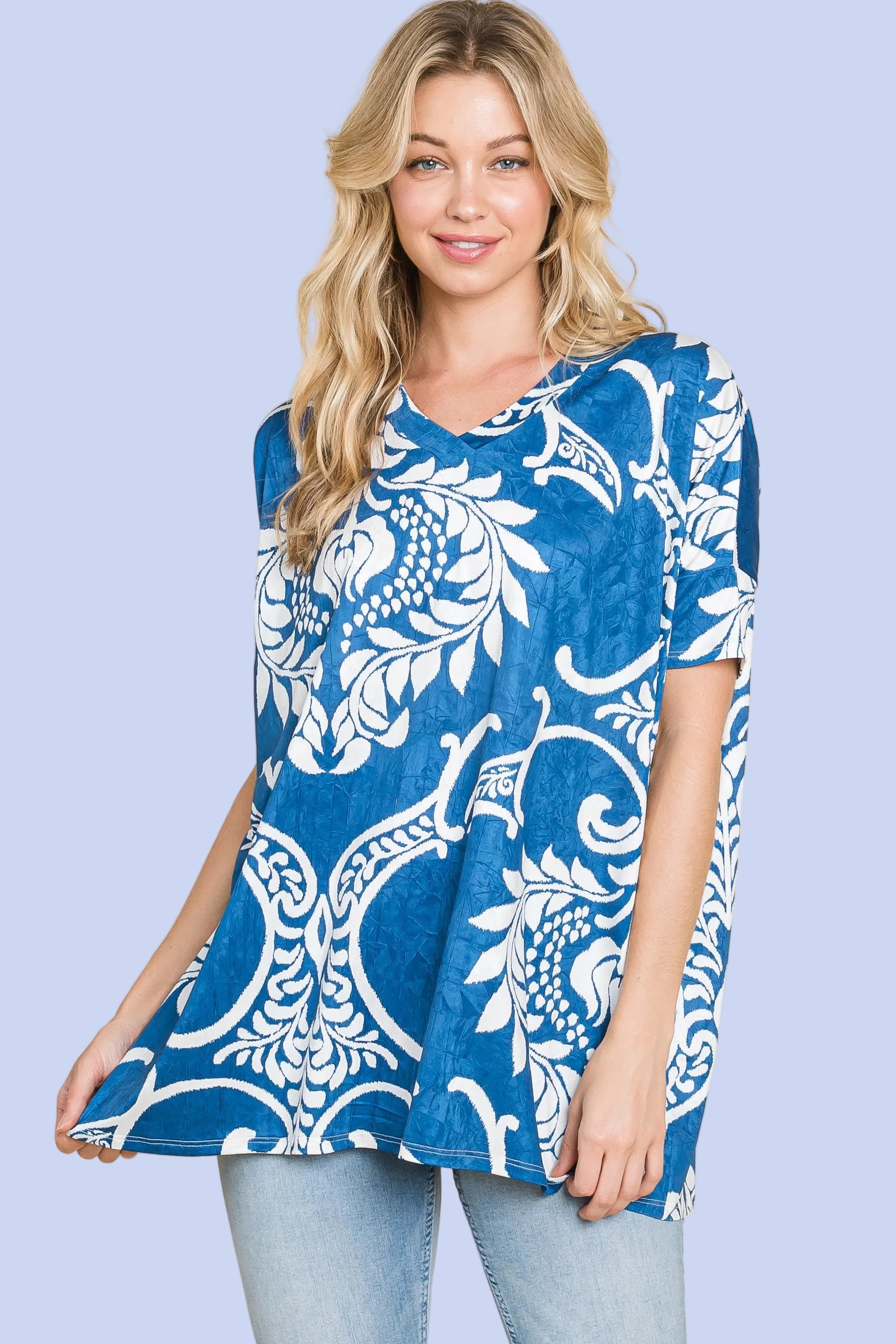 Relaxed V-neck Floral Tee