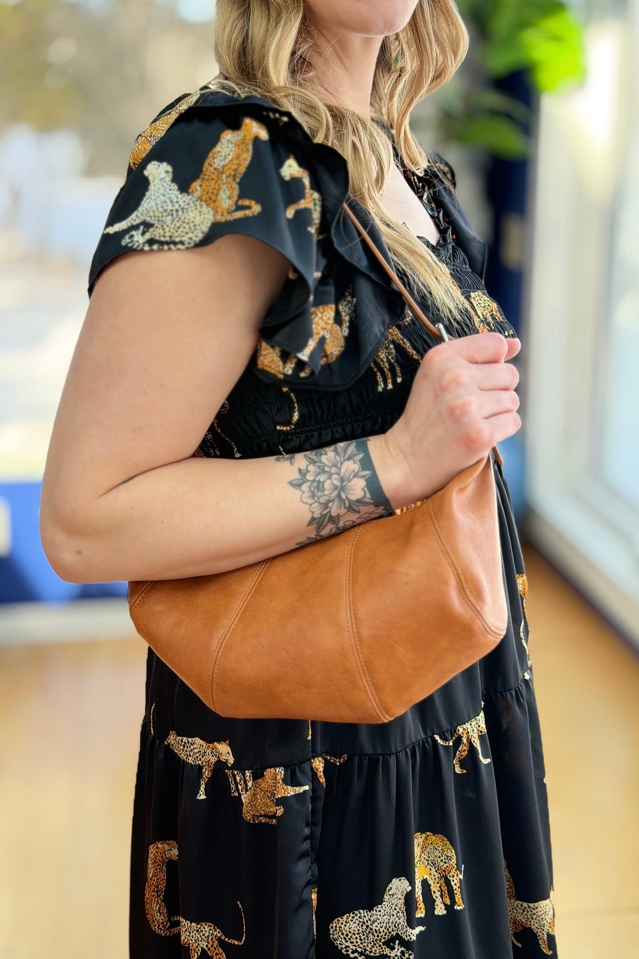 Leanne Crescent Shoulder Bag - Tan