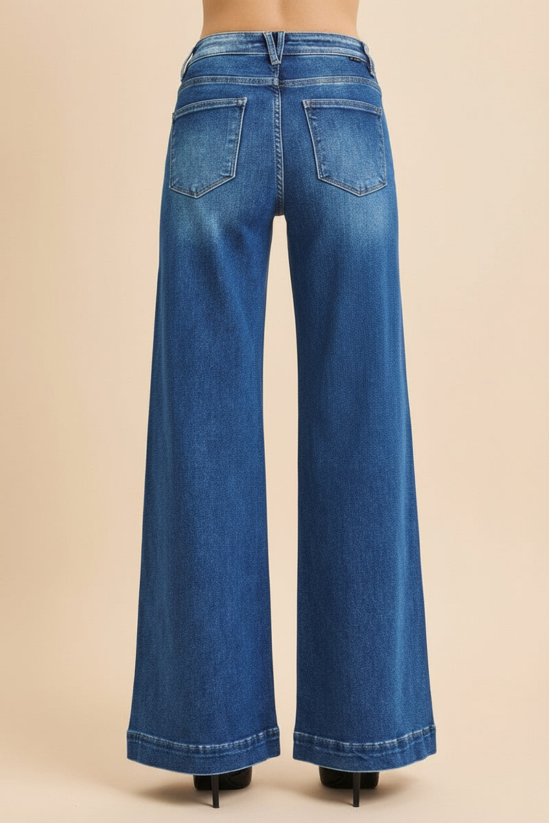 Mid Rise Wide Patch Pocket Jeans R11