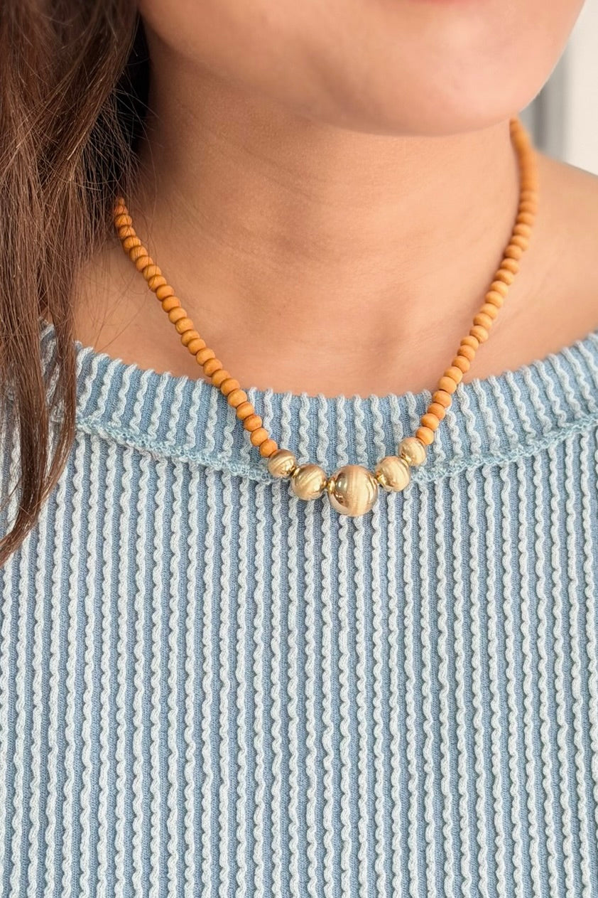 Wood Beaded Short Necklace