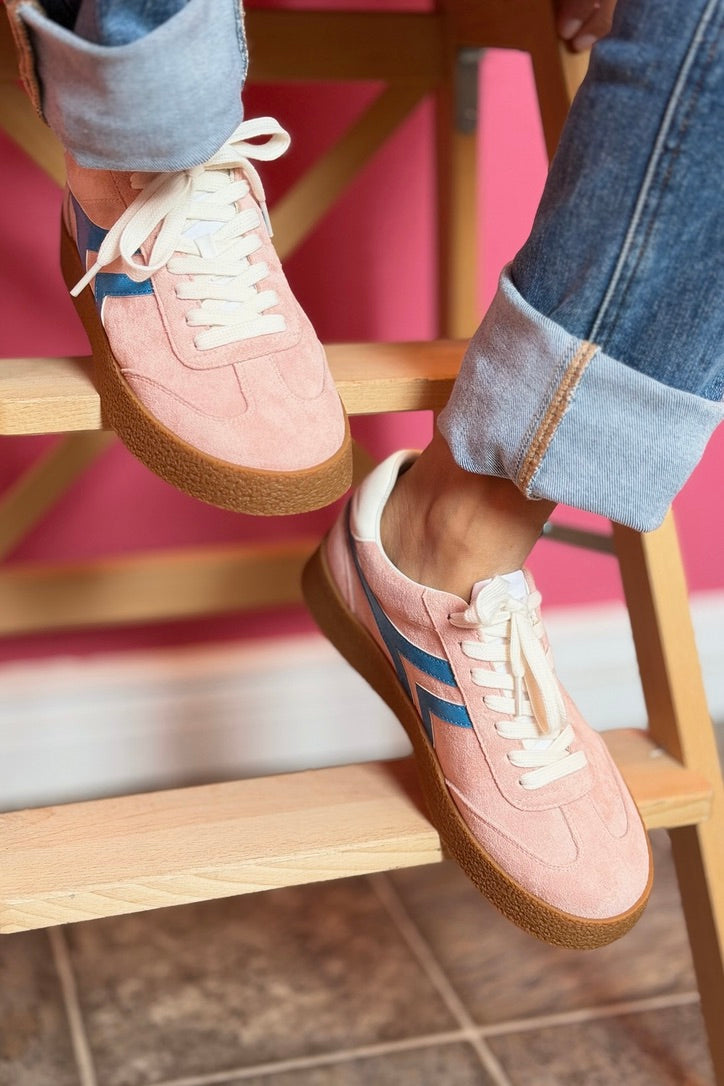 Nova Retro Inspired Low Sneaker - Pink