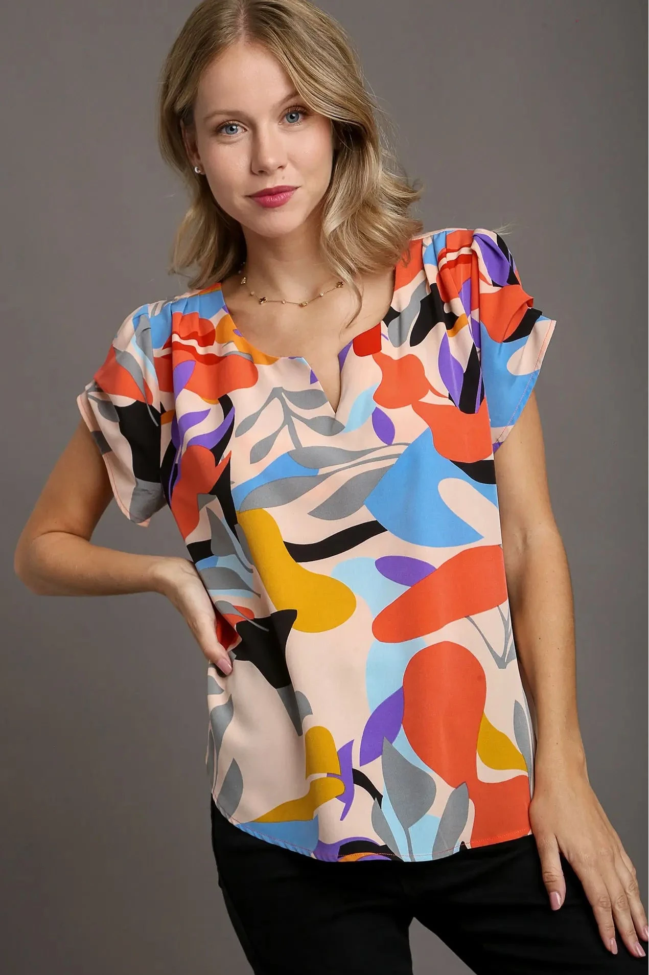 Short Sleeved Abstract Print Top - Peach