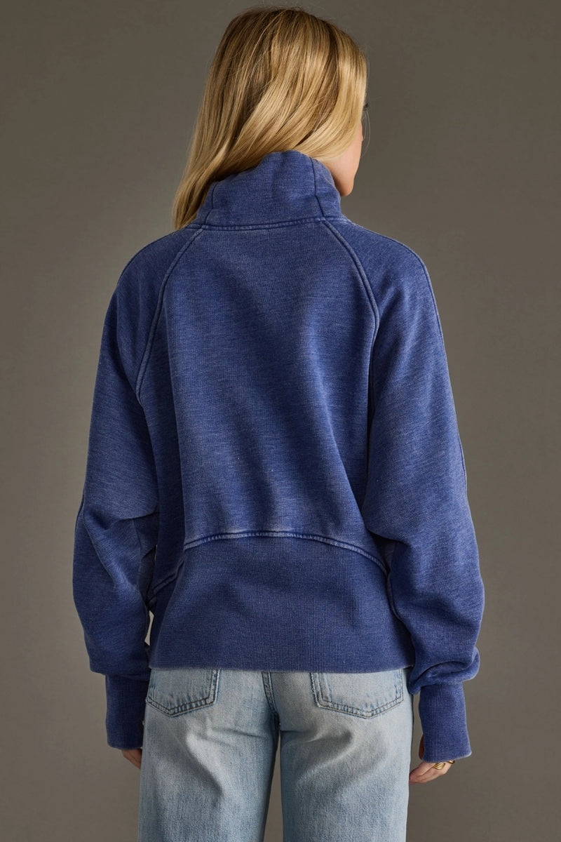 Quarter Zip Sweatshirt - Navy
