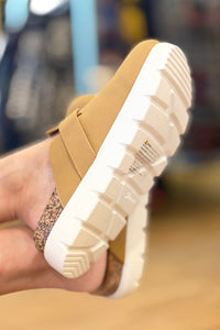 Chunky Lug Sole Clog - Tan