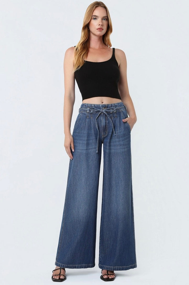 Super High Rise Jeans W Pleats LV2194