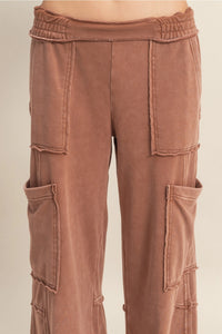 Mineral Washed Cargo Sweatpants - Chestnut