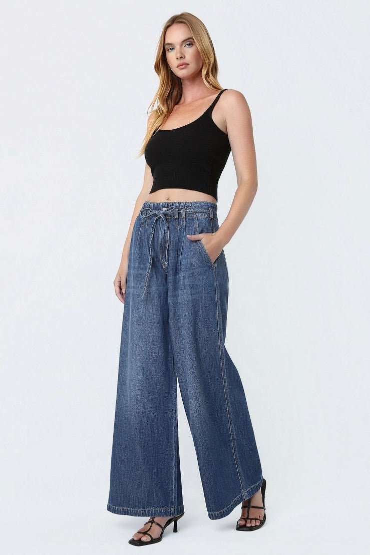 Super High Rise Jeans W Pleats LV2194