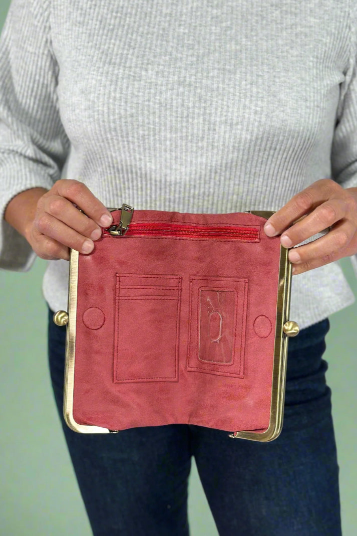 Karen Kiss Lock Clutch - Red