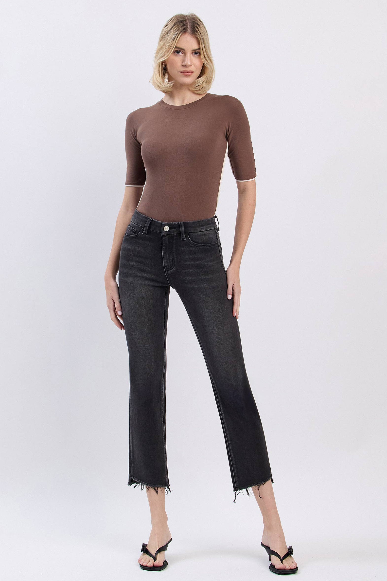 High Rise Frayed Hem Slim Straight Jeans LV40