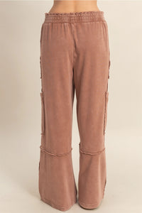 Mineral Washed Cargo Sweatpants - Chestnut