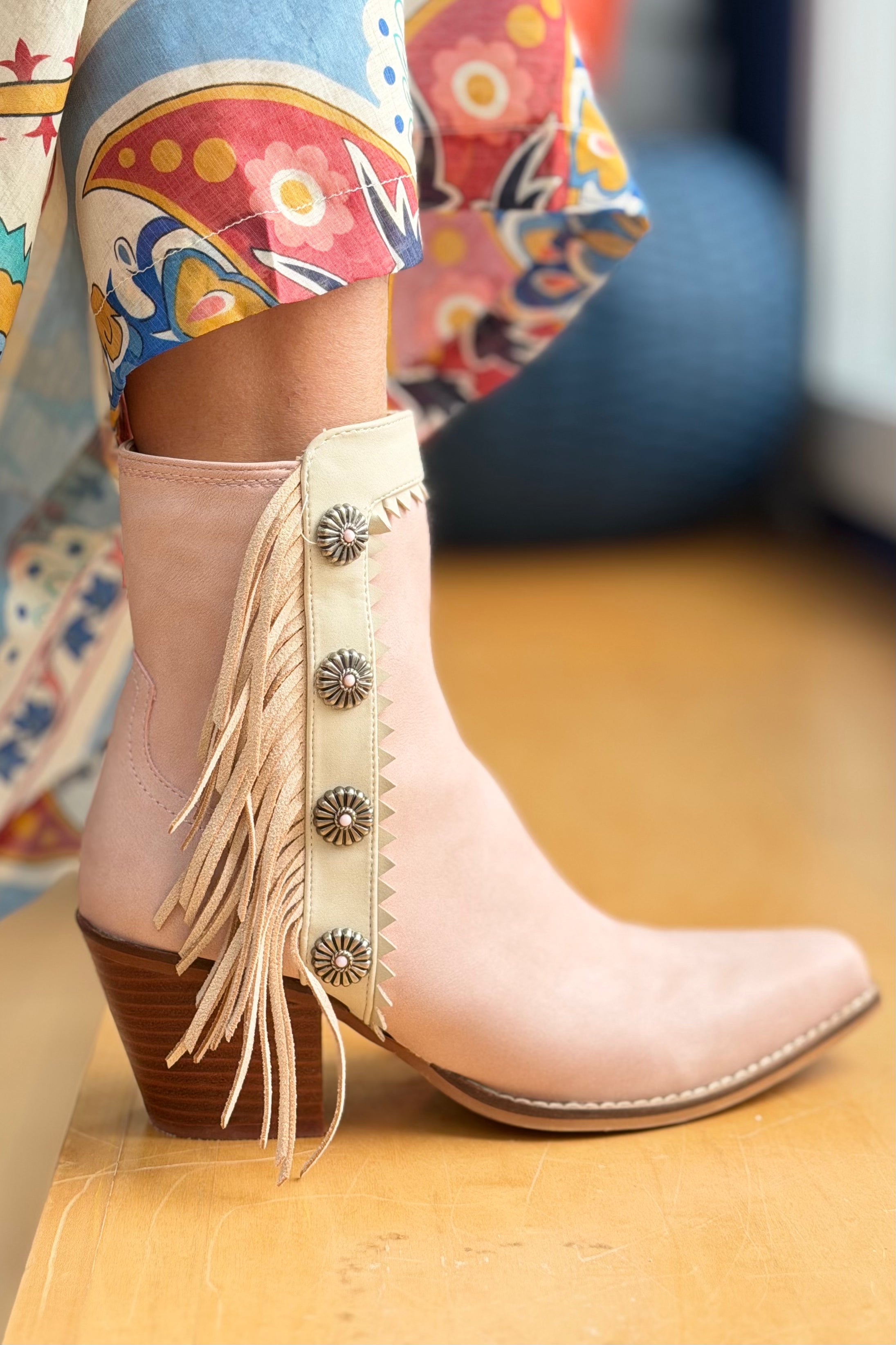 Gizelle Western Fringe Bootie - Pink