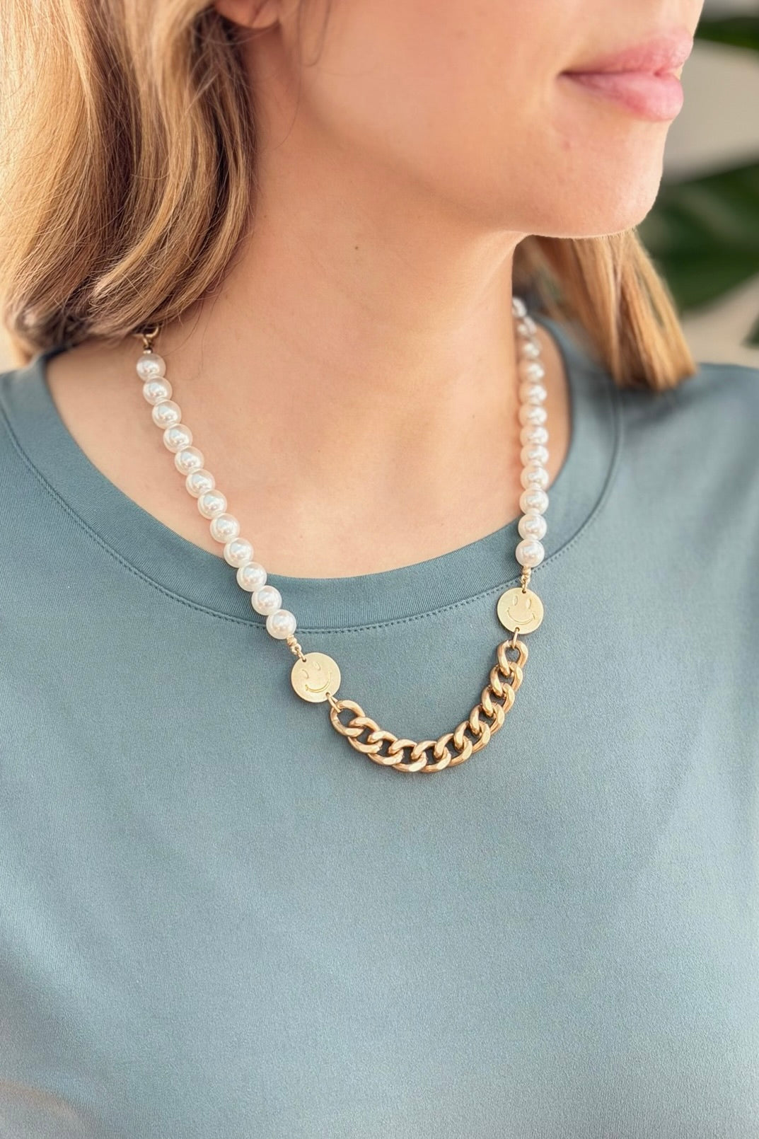 Pearls & Smiles Chain Necklace