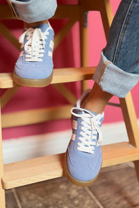 Colorful Suede Sneakers - Blue