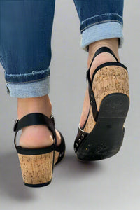 Romy Sandal - Black