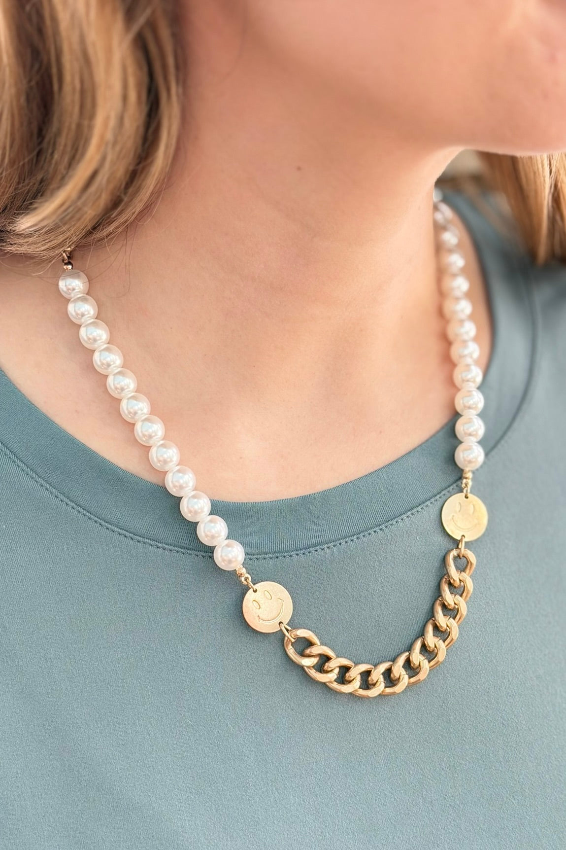 Pearls & Smiles Chain Necklace