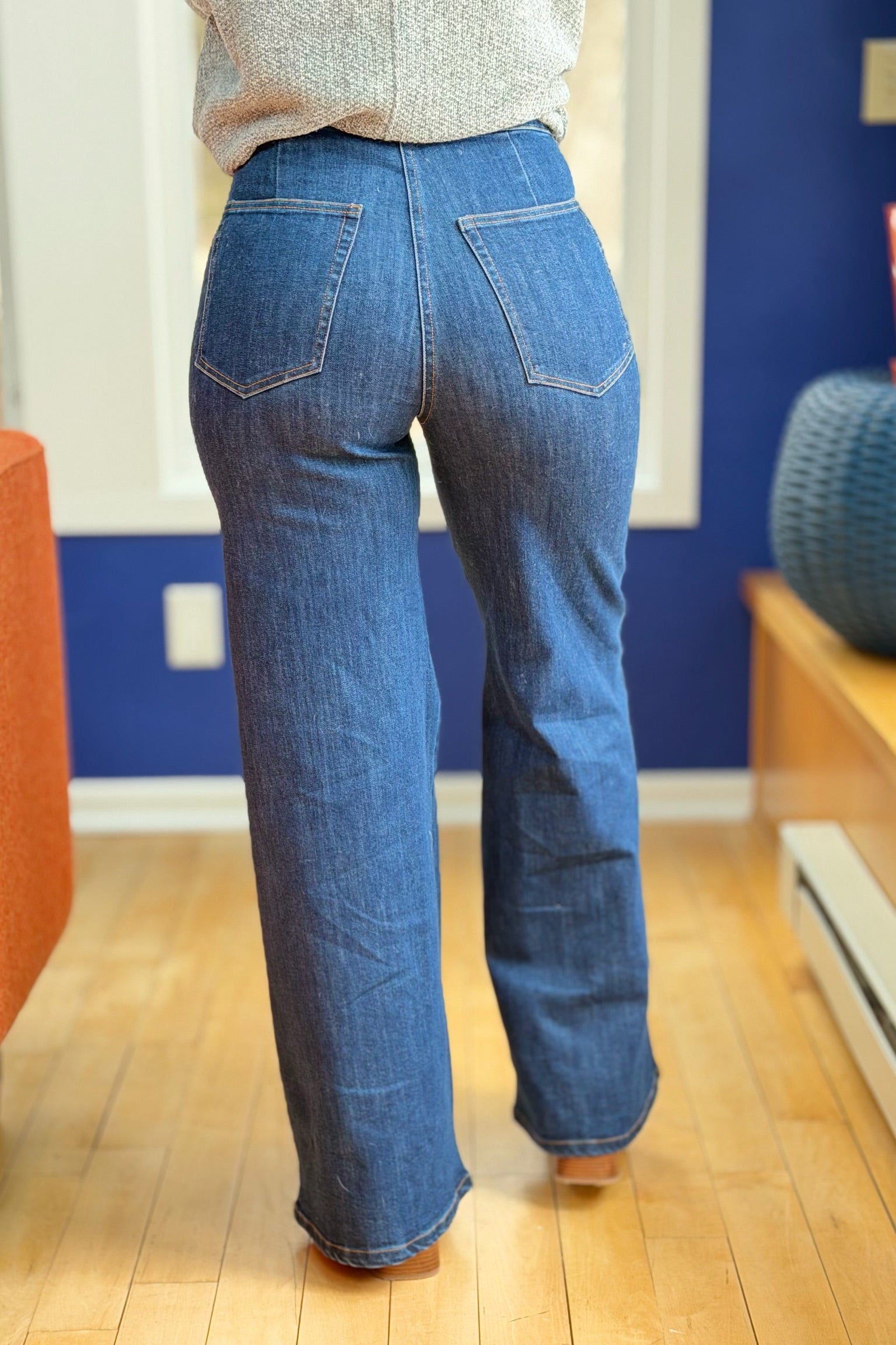 High Waisted Wide Leg Jean
