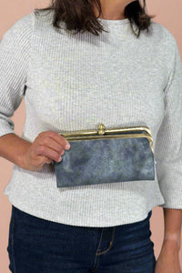 Karen Kiss Lock Clutch - Navy