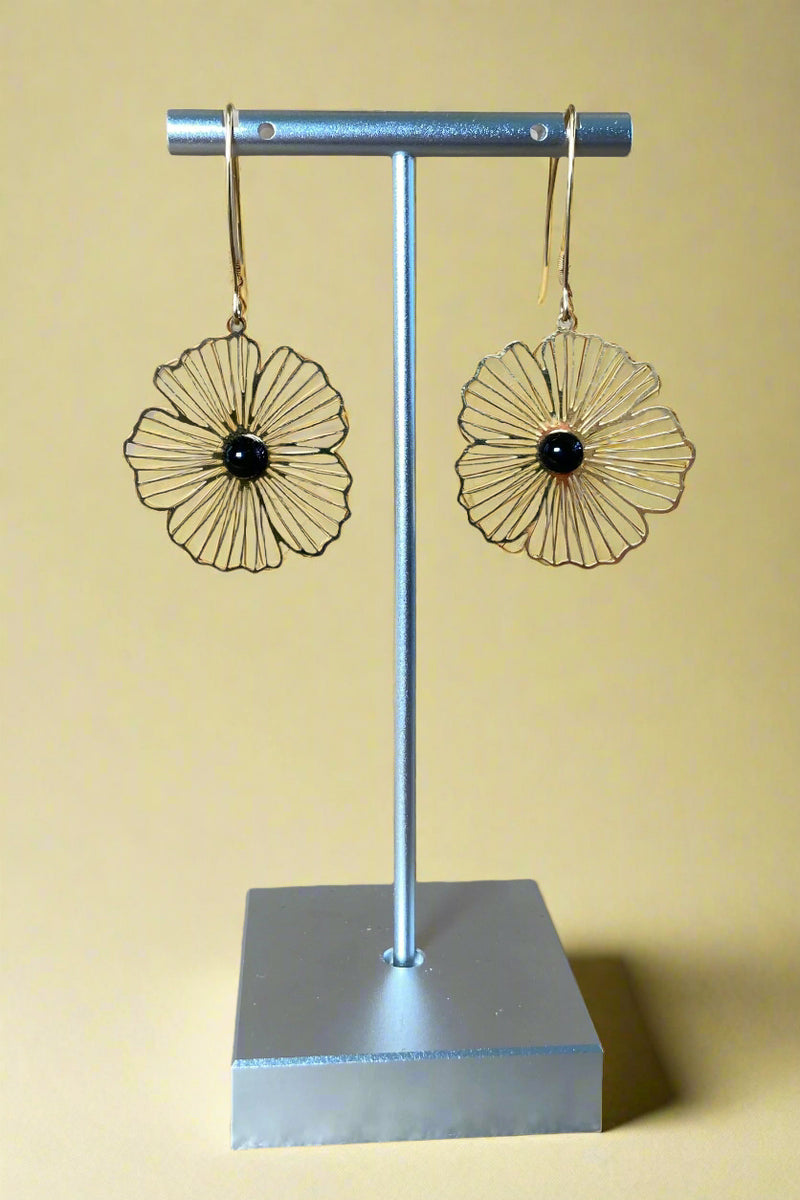 La Naturelle Black Agate Flower Earrings