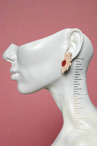 Elegant Flower Post Earrings - Pink