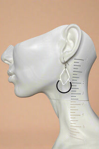 Graphic Threads Earrings Black