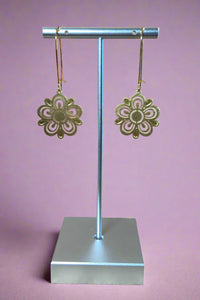 Retro Pyrex Flower Earrings - Gold