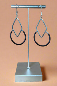 Graphic Threads Earrings Black