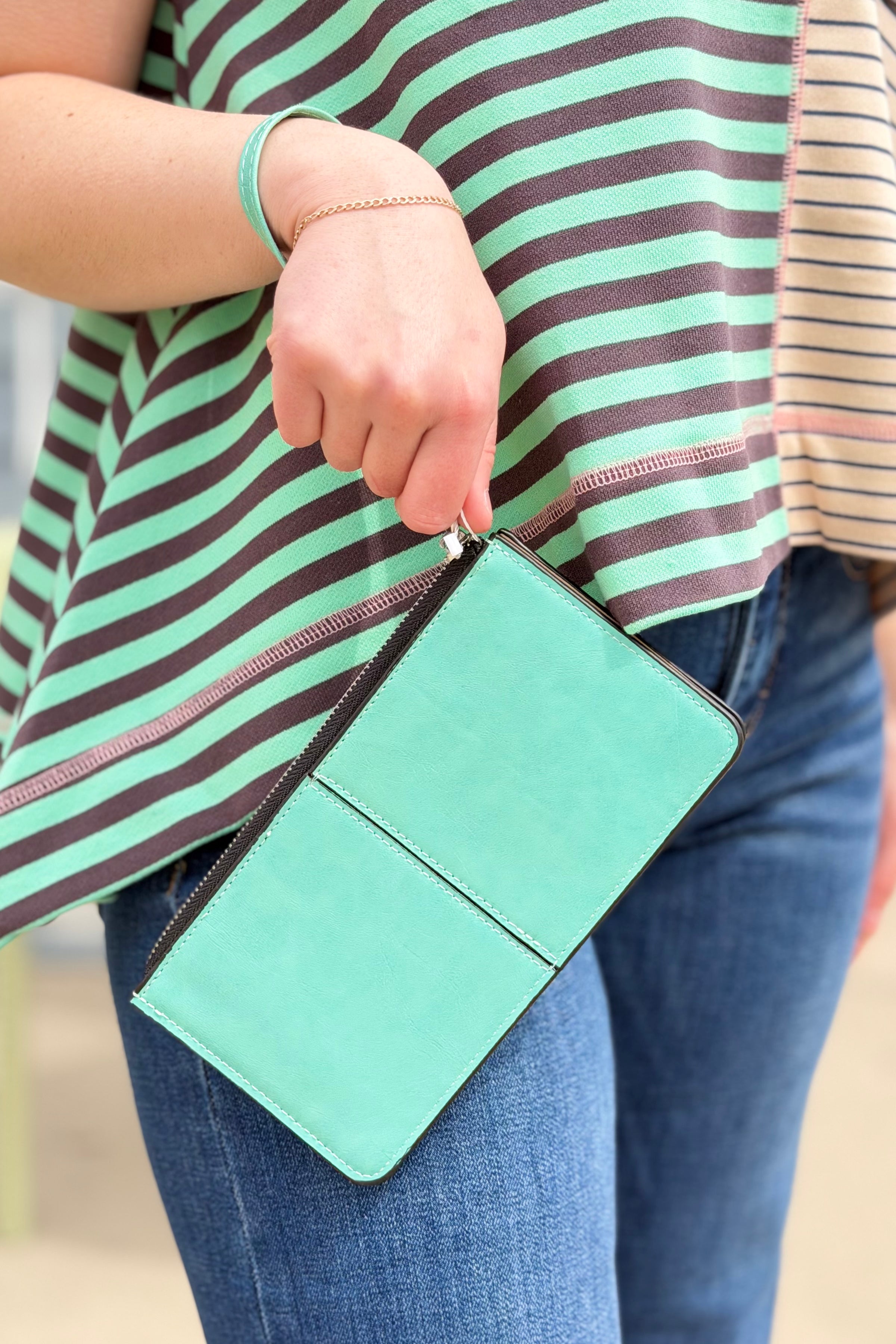 Vegan Leather Wristlet Wallet - Aqua