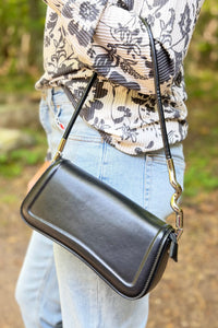 Toronto Detailed Edge Shoulder Bag - Black