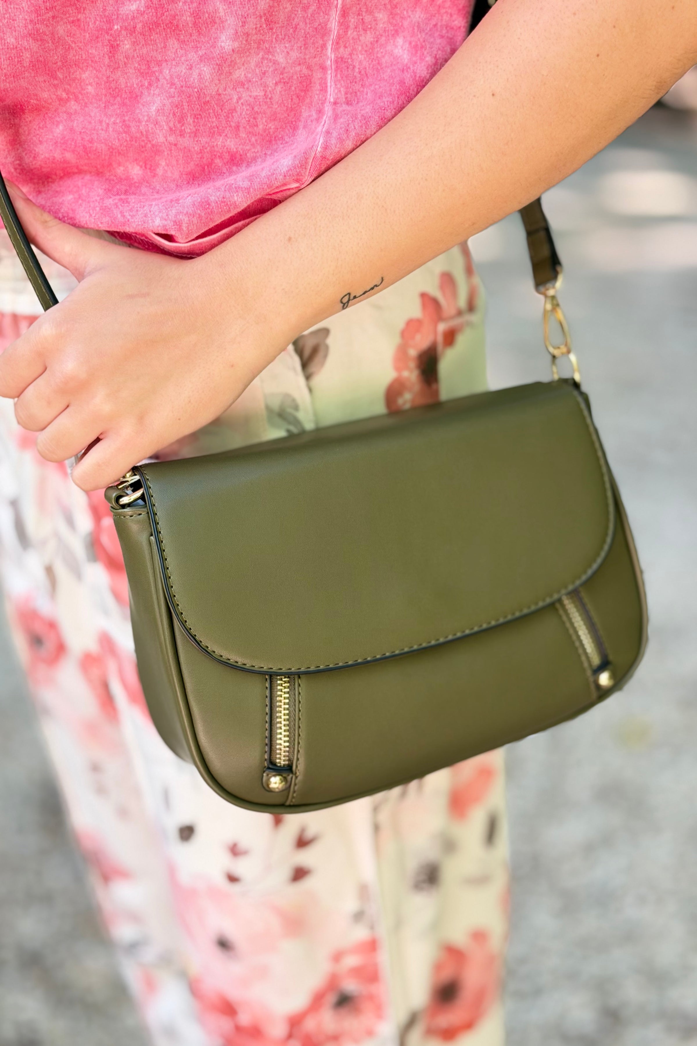 Lindsay Flapover Crossbody Bag – Olive
