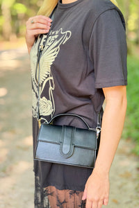 Capri Metallic Crossbody Strap Bag - Black