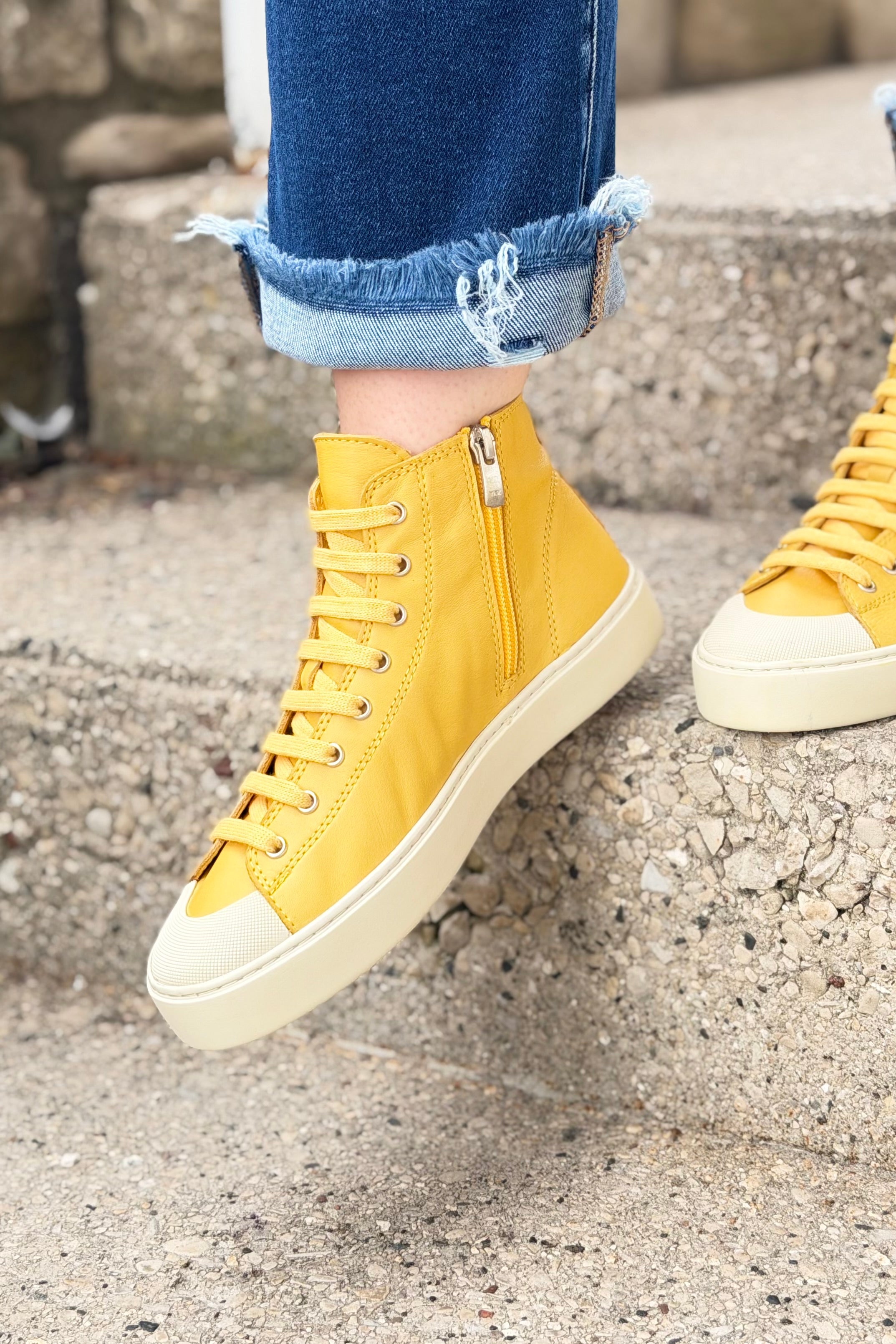 August Leather Sneaker Hightop - Tetris