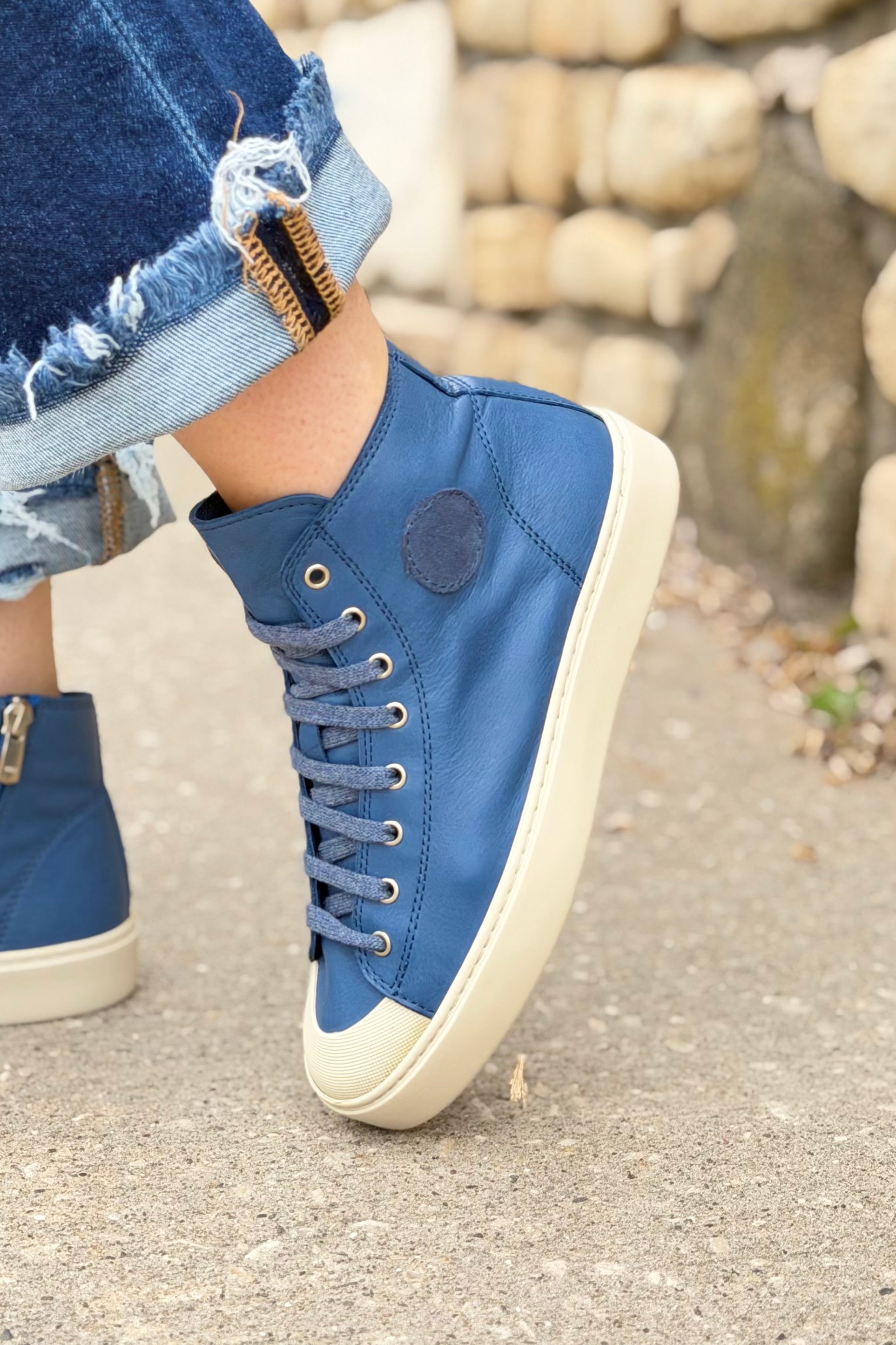 August Leather Sneaker Hightop - Wishes