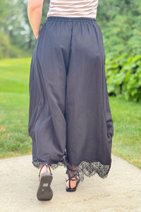 Balloon Leg Pants With Lace