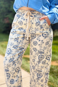 Floral Cropped Pants - White