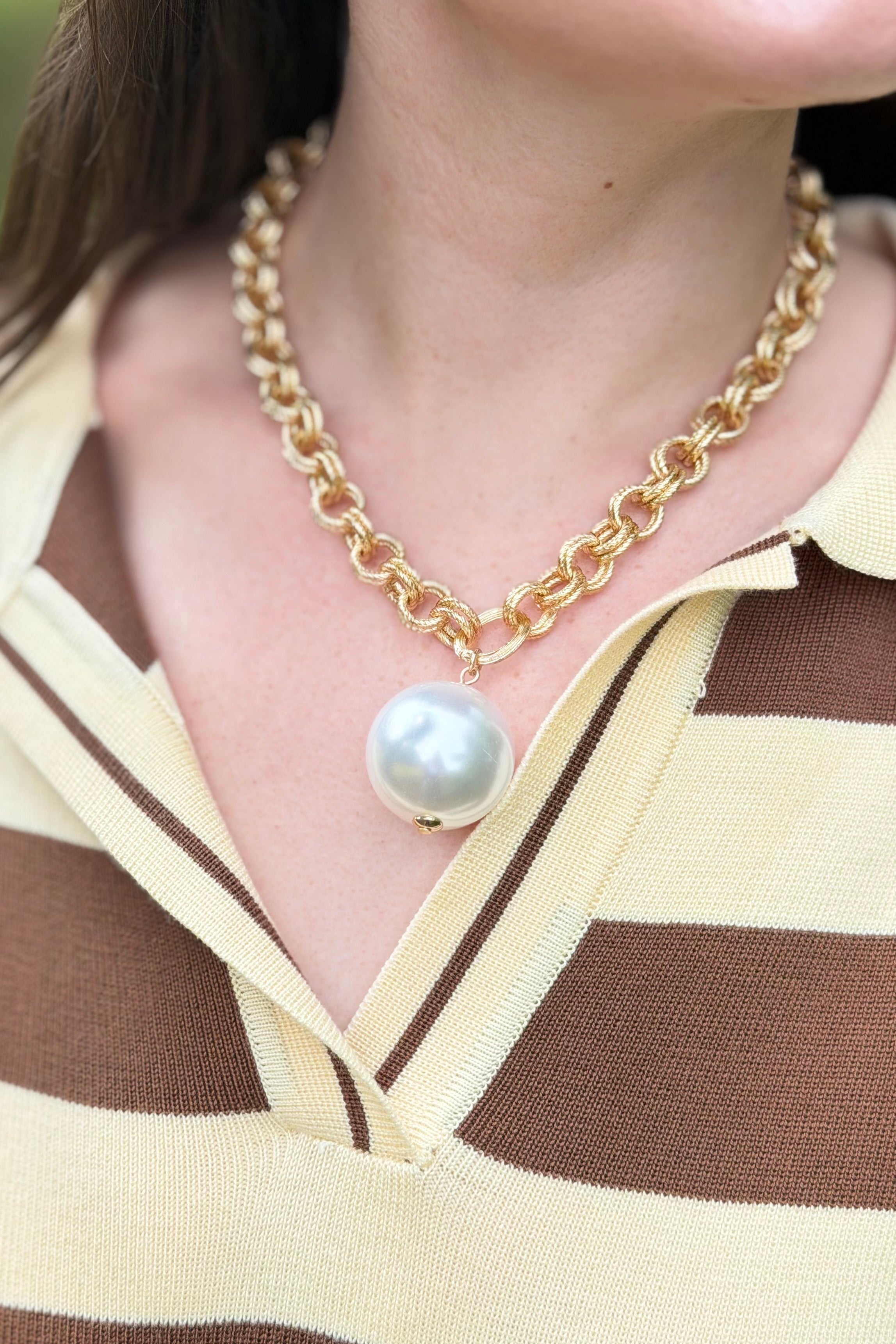 Big Pearl Chain Necklace