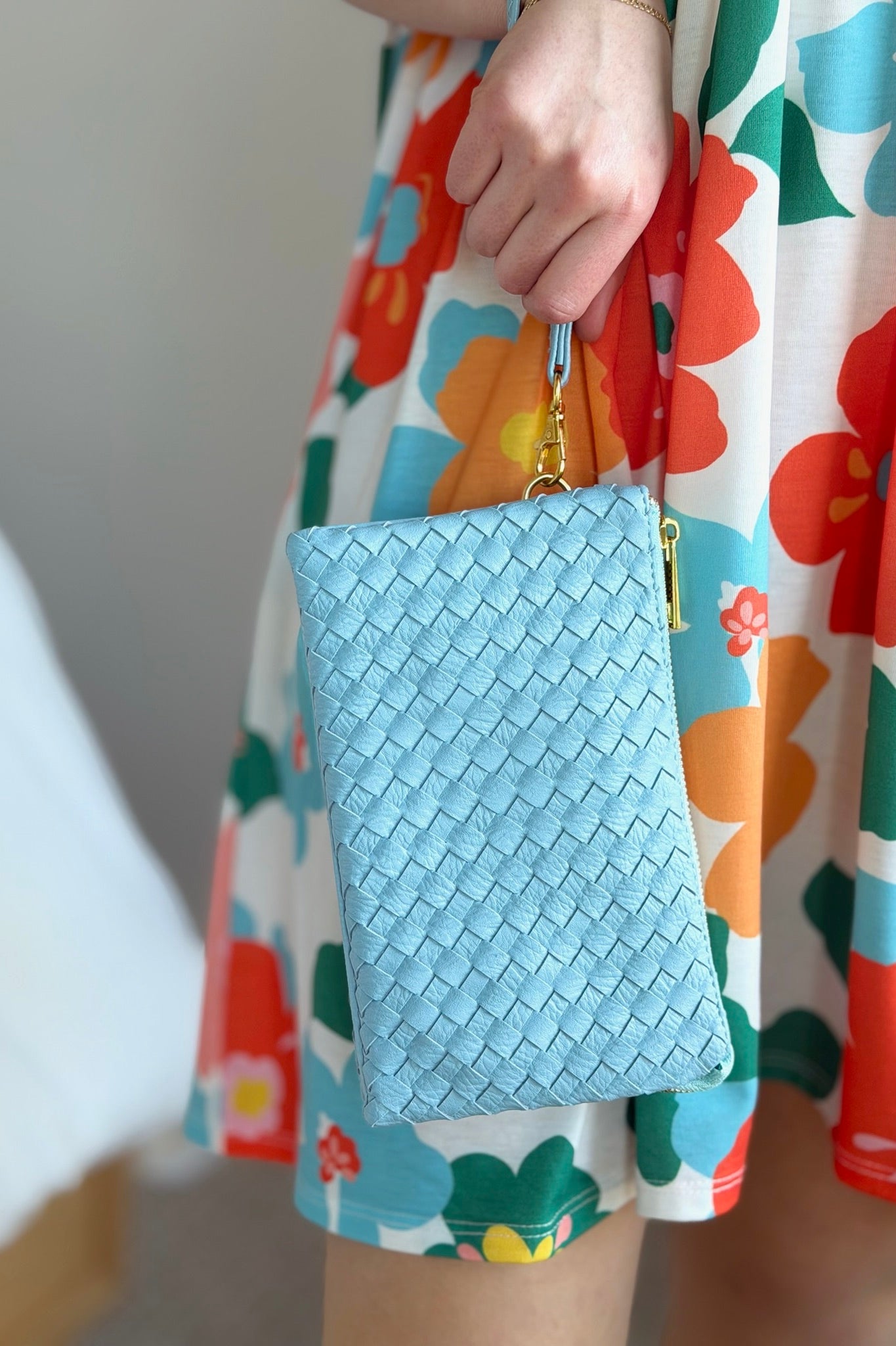 Kathy Woven Clutch/Crossbody Bag - Baby Blue