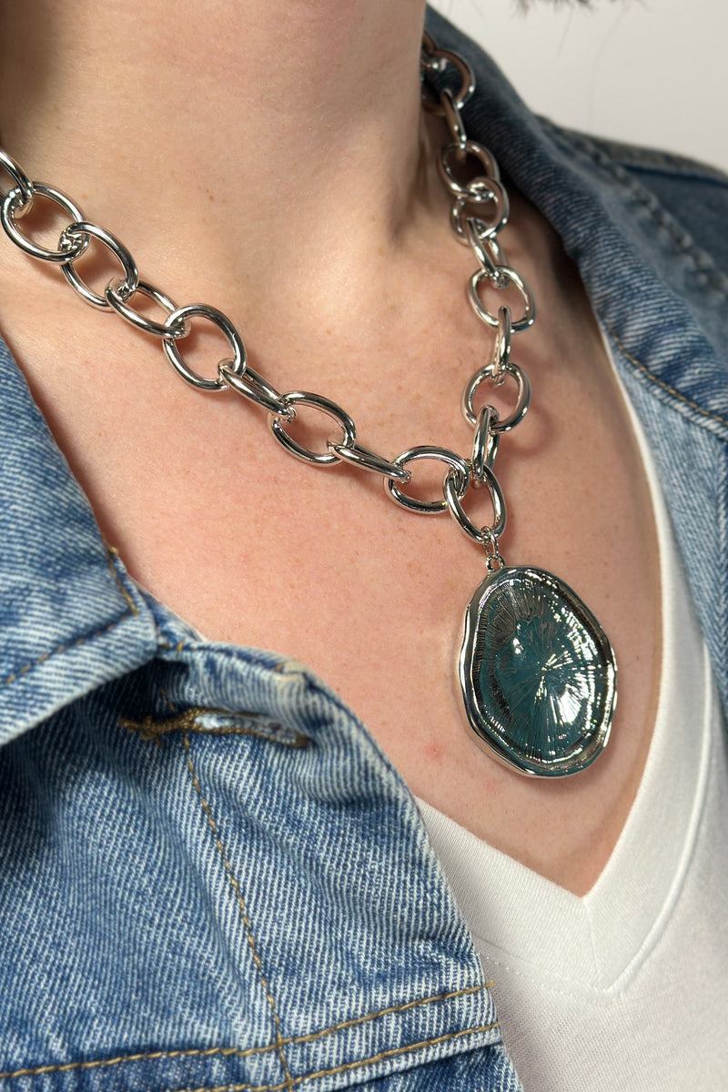 Chain Necklace With Abstract Pendant - Silver