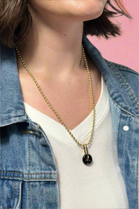 Circle Link Pendant Necklace - Black