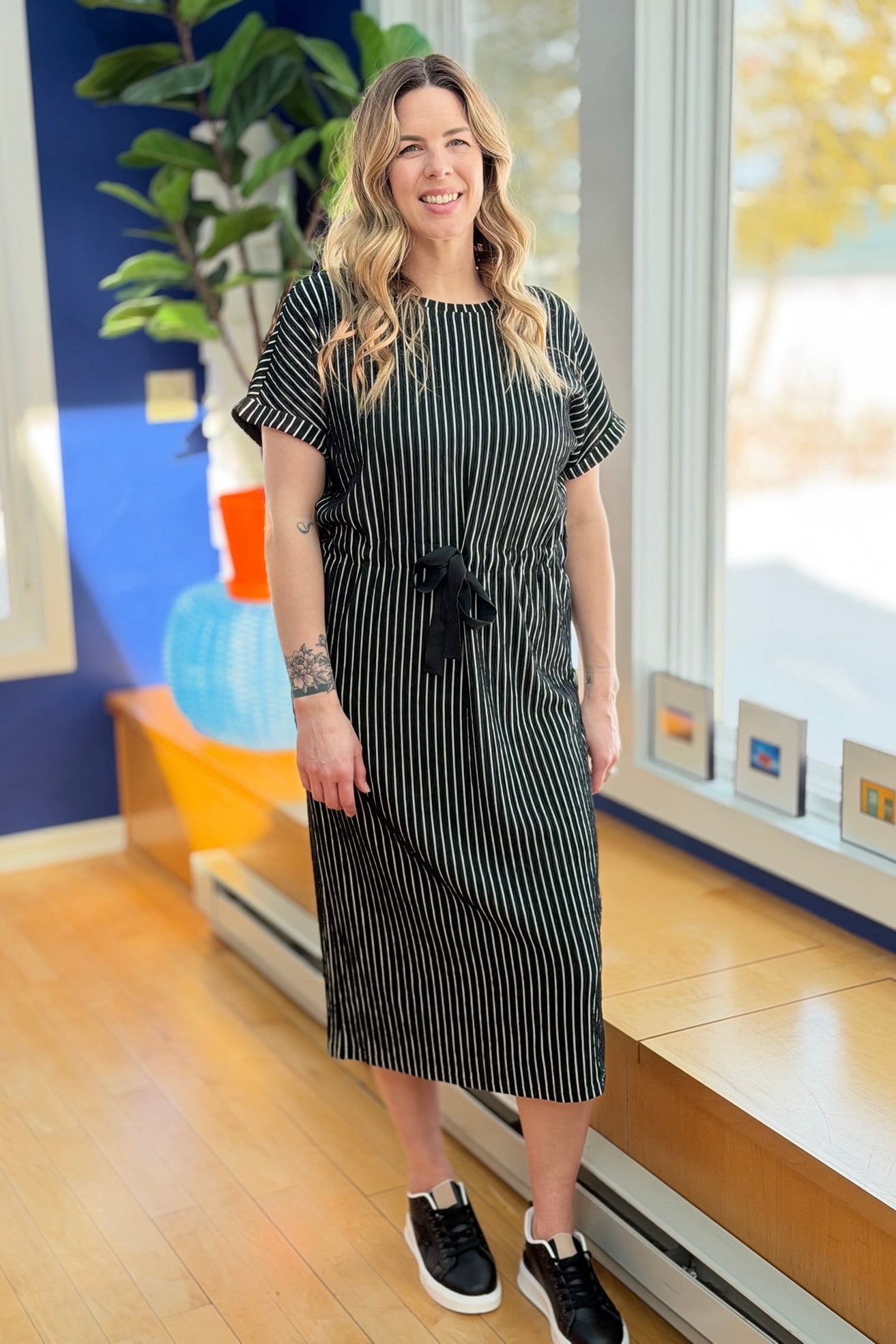 Tie Waist Striped Midi Dress - Black