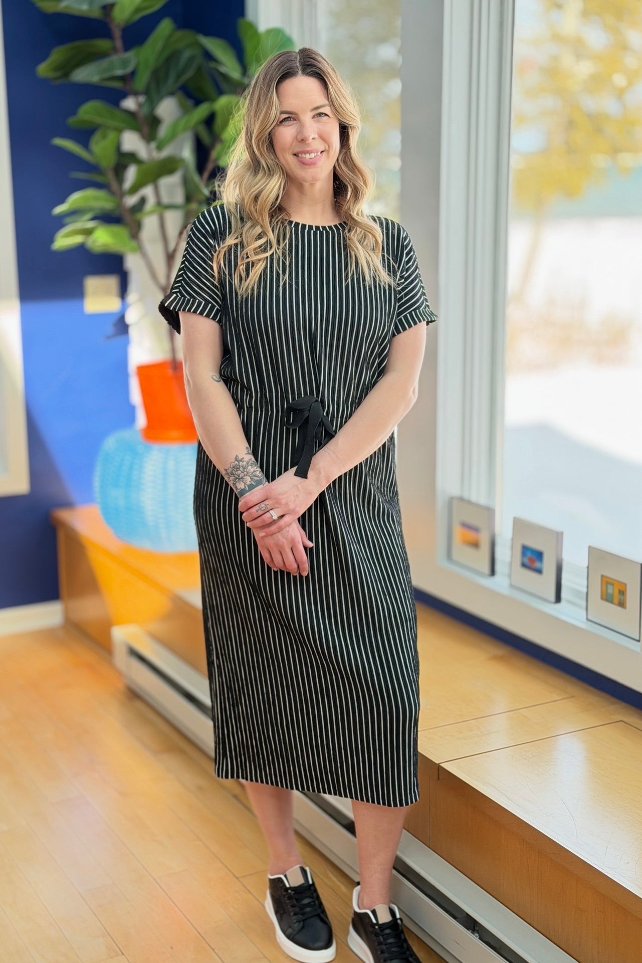 Tie Waist Striped Midi Dress - Black