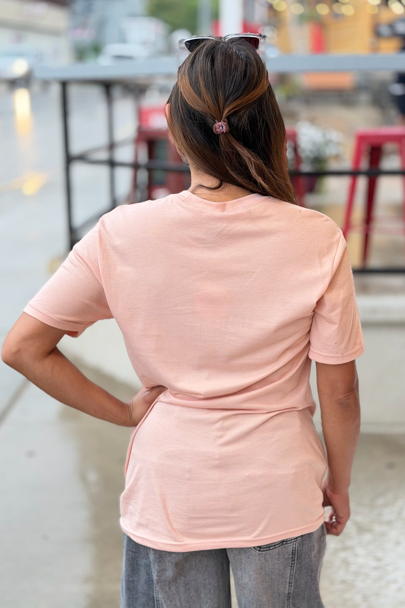 Gardening Tee - Peach