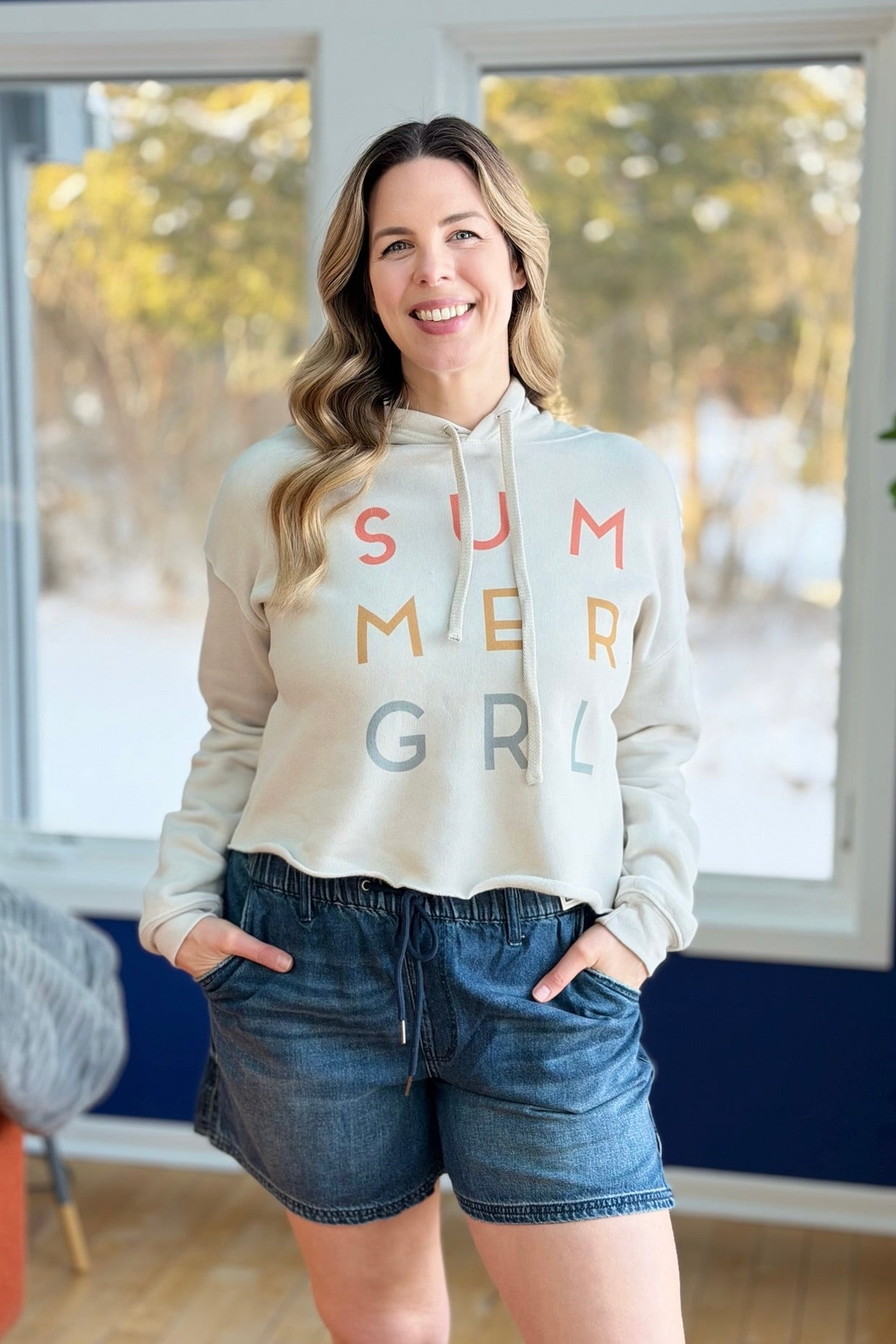 Summer Girl Graphic Cropped Hoodie