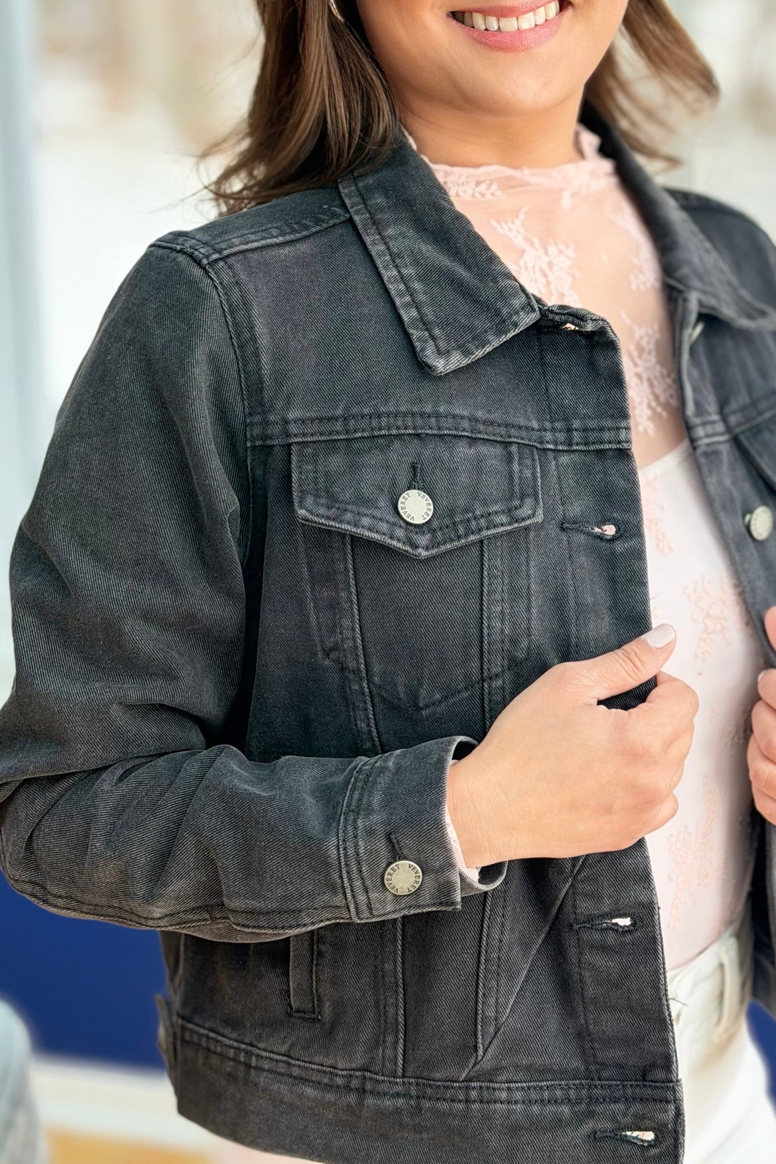 Cropped Denim Jacket - Black