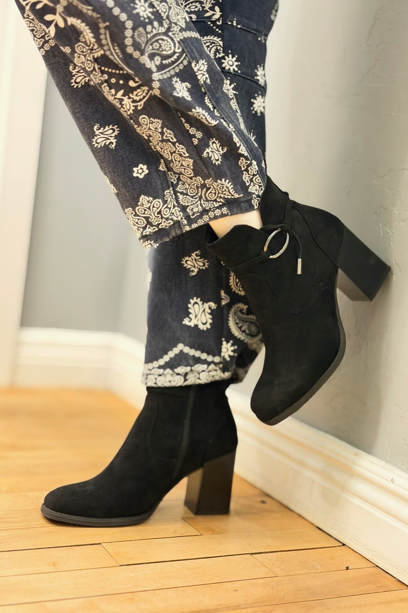 Cammy Heel Bootie - Black