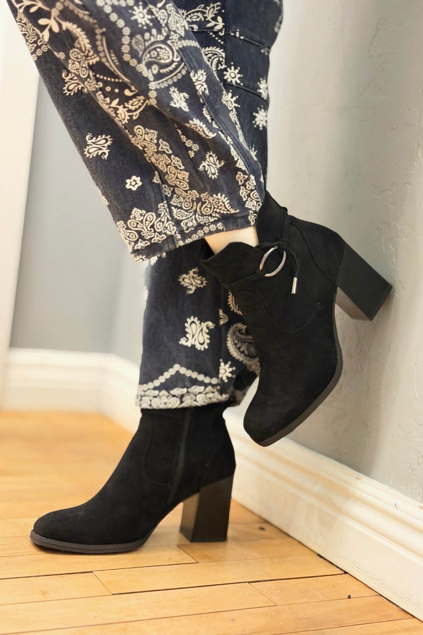 Cammy Heel Bootie - Black