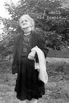 A greeting card with an old black and white photo of an elderly making a face with her nose turned up and text that reads ‘I small old people…’